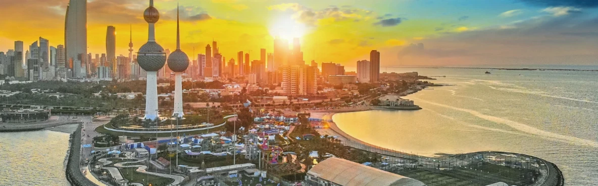 Al Khiran at Sunset: Best Spots for Stunning Views