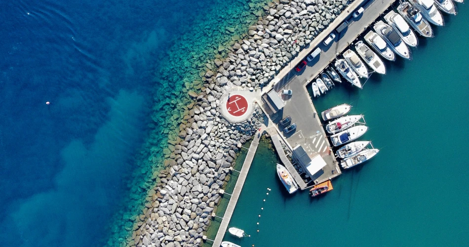 Al Khiran Gün Batımında. Muhteşem Manzaralar İçin En İyi Noktalar