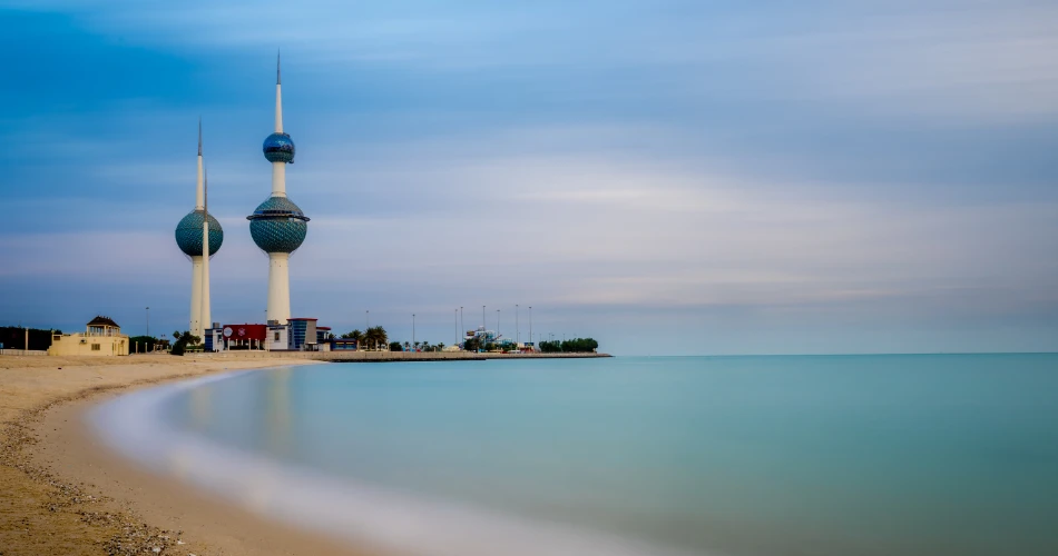 Al Khiran Gün Batımında. Muhteşem Manzaralar İçin En İyi Noktalar