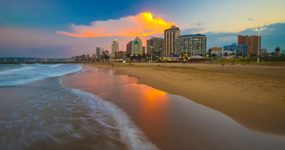 How to Plan a Romantic Escape to Al Khiran